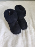 Pre-loved Black Faux Fur Boots – Child Size 7